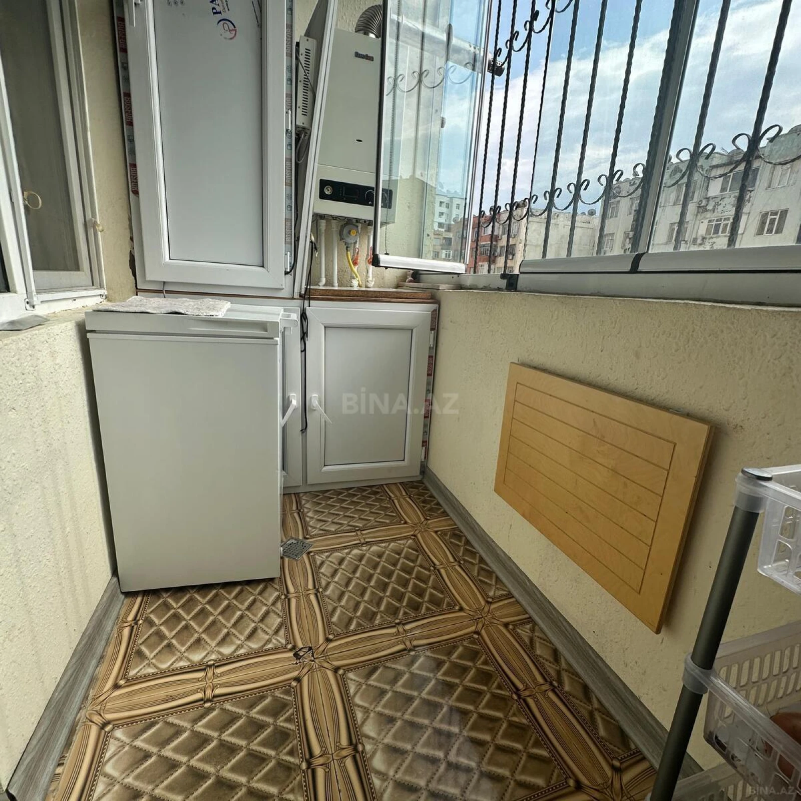 Satılır 3 otaqlı mənzil 84 m²