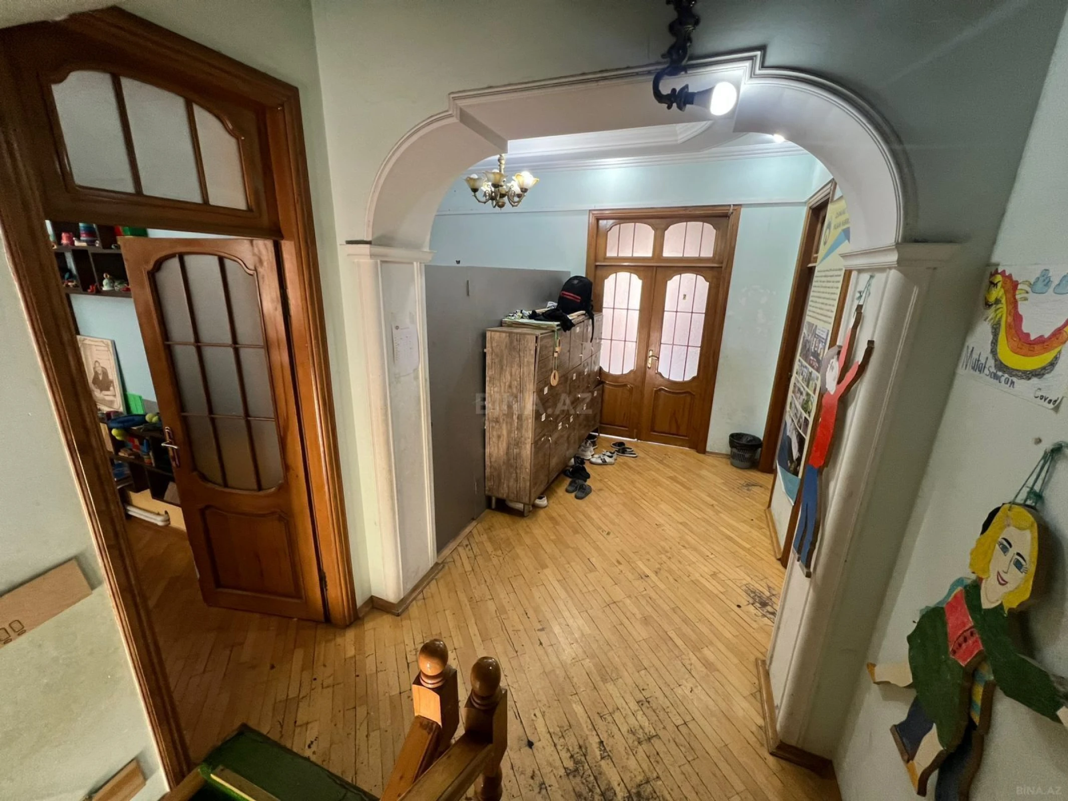 Kirayə verilir 8 otaqlı həyət evi 250 m²