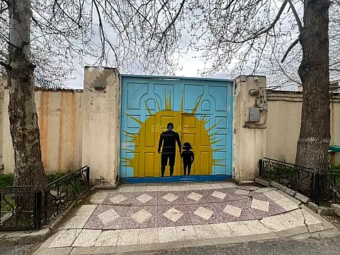 Kirayə verilir 8 otaqlı həyət evi 250 m²