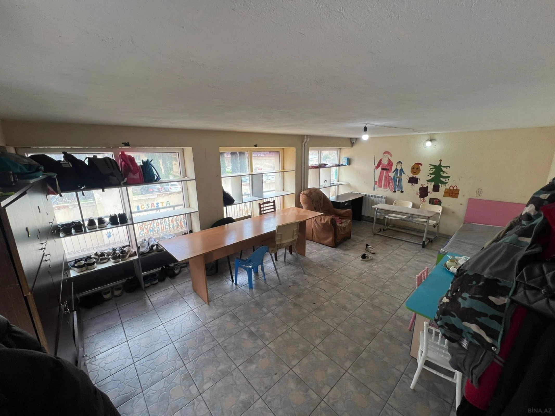 Kirayə verilir 8 otaqlı həyət evi 250 m²