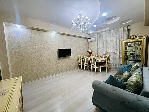 Satılır 2 otaqlı mənzil 72 m²