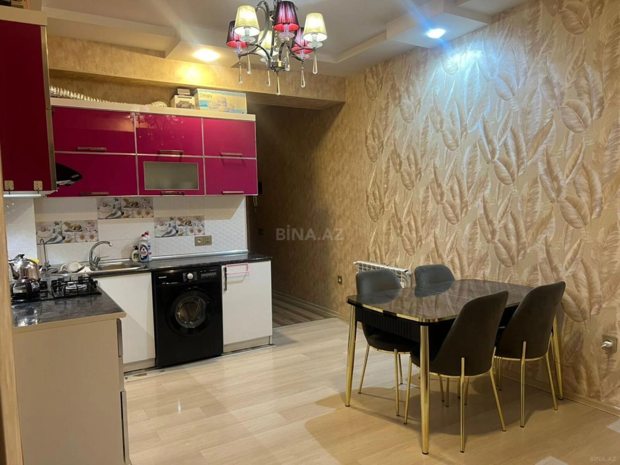 Satılır 2 otaqlı mənzil 72 m²