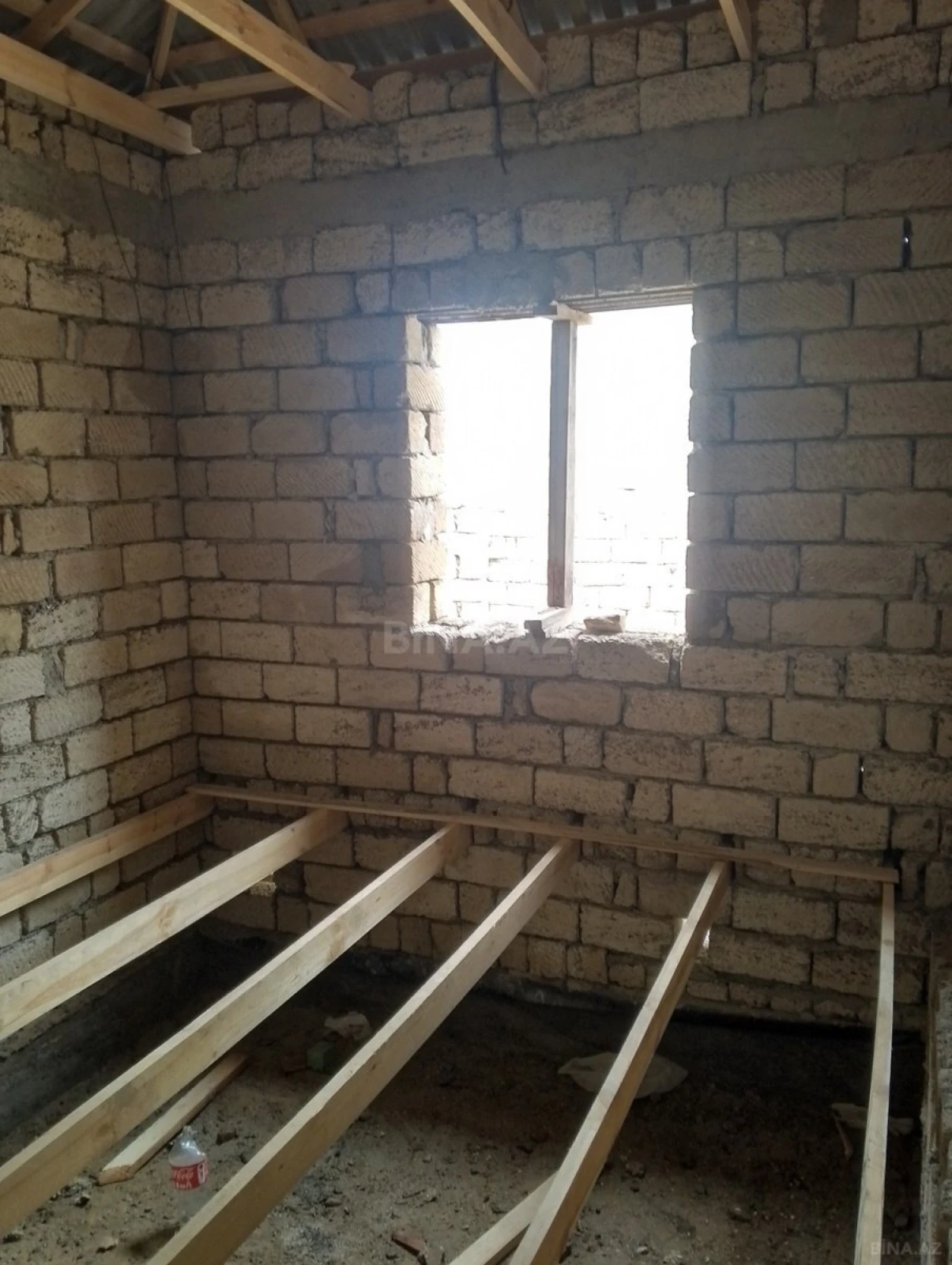 Satılır 4 otaqlı həyət evi 100 m²