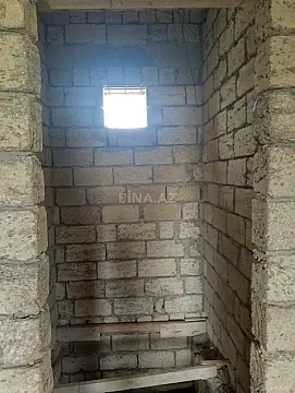 Satılır 4 otaqlı həyət evi 100 m²