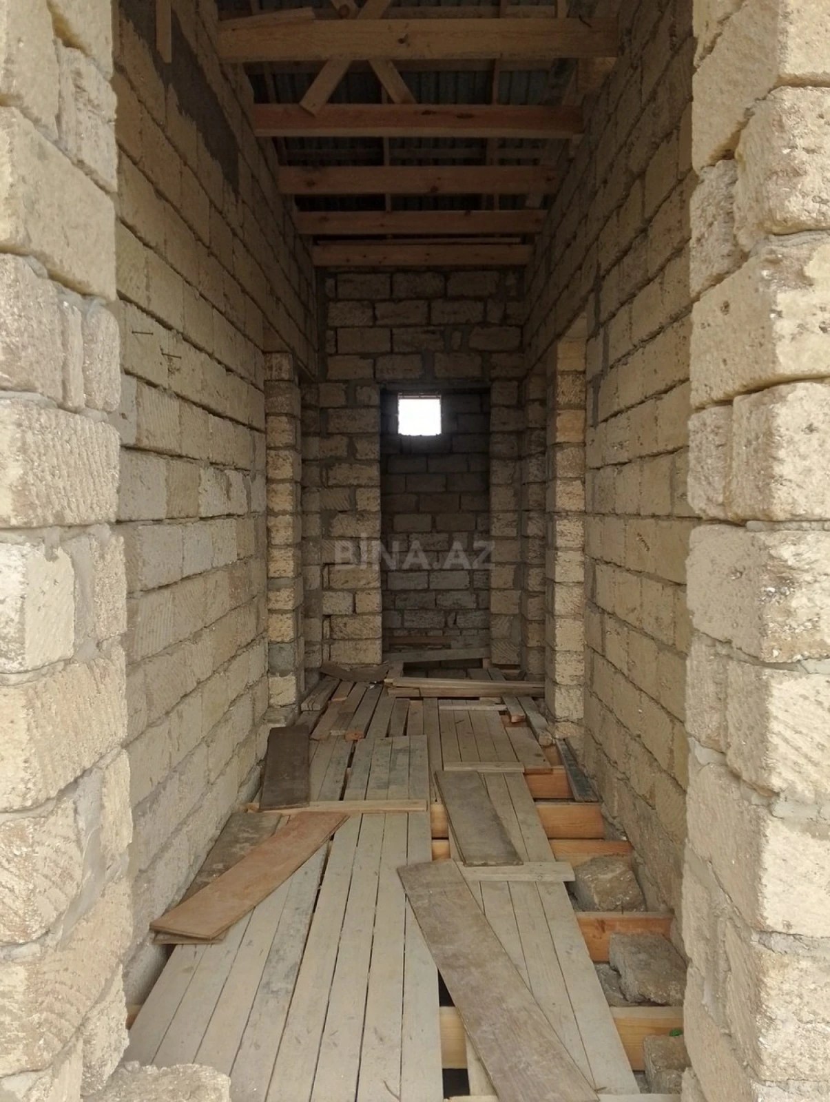 Satılır 4 otaqlı həyət evi 100 m²