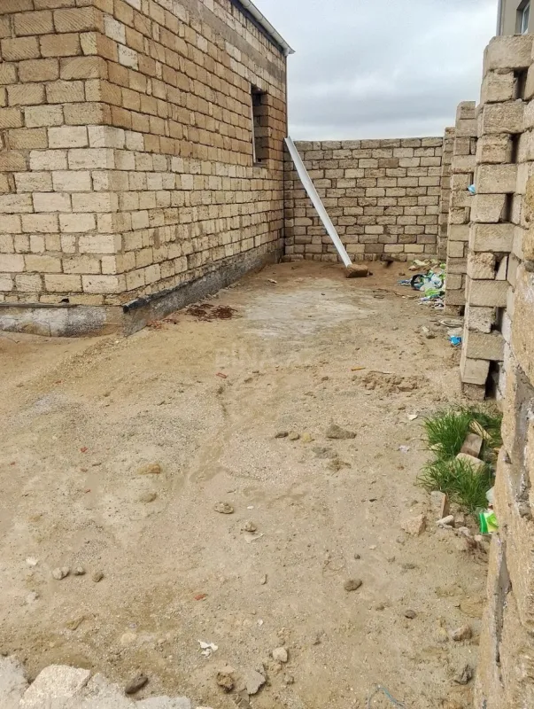 Satılır 4 otaqlı həyət evi 100 m²