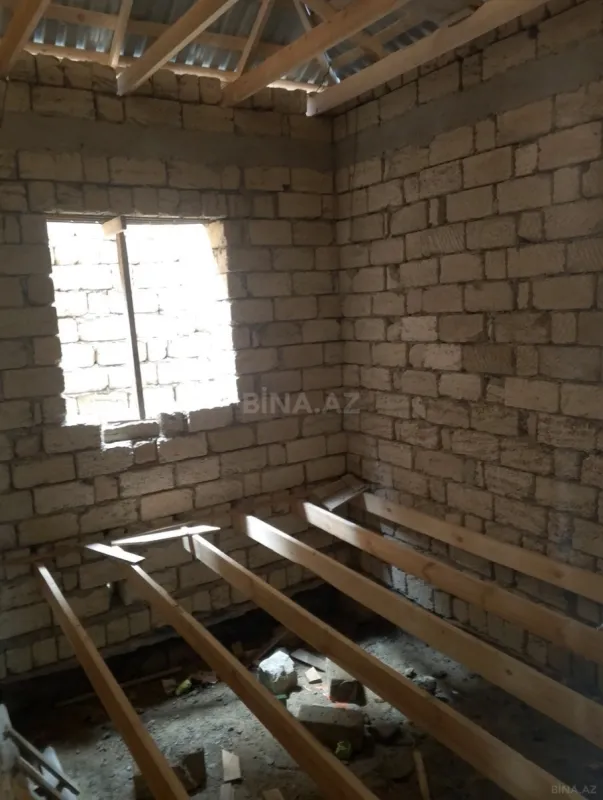 Satılır 4 otaqlı həyət evi 100 m²