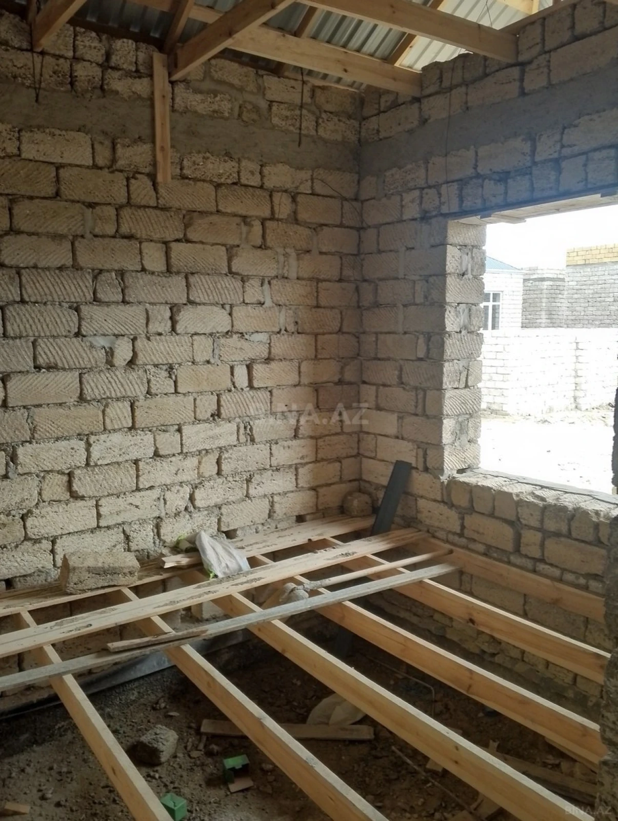 Satılır 4 otaqlı həyət evi 100 m²