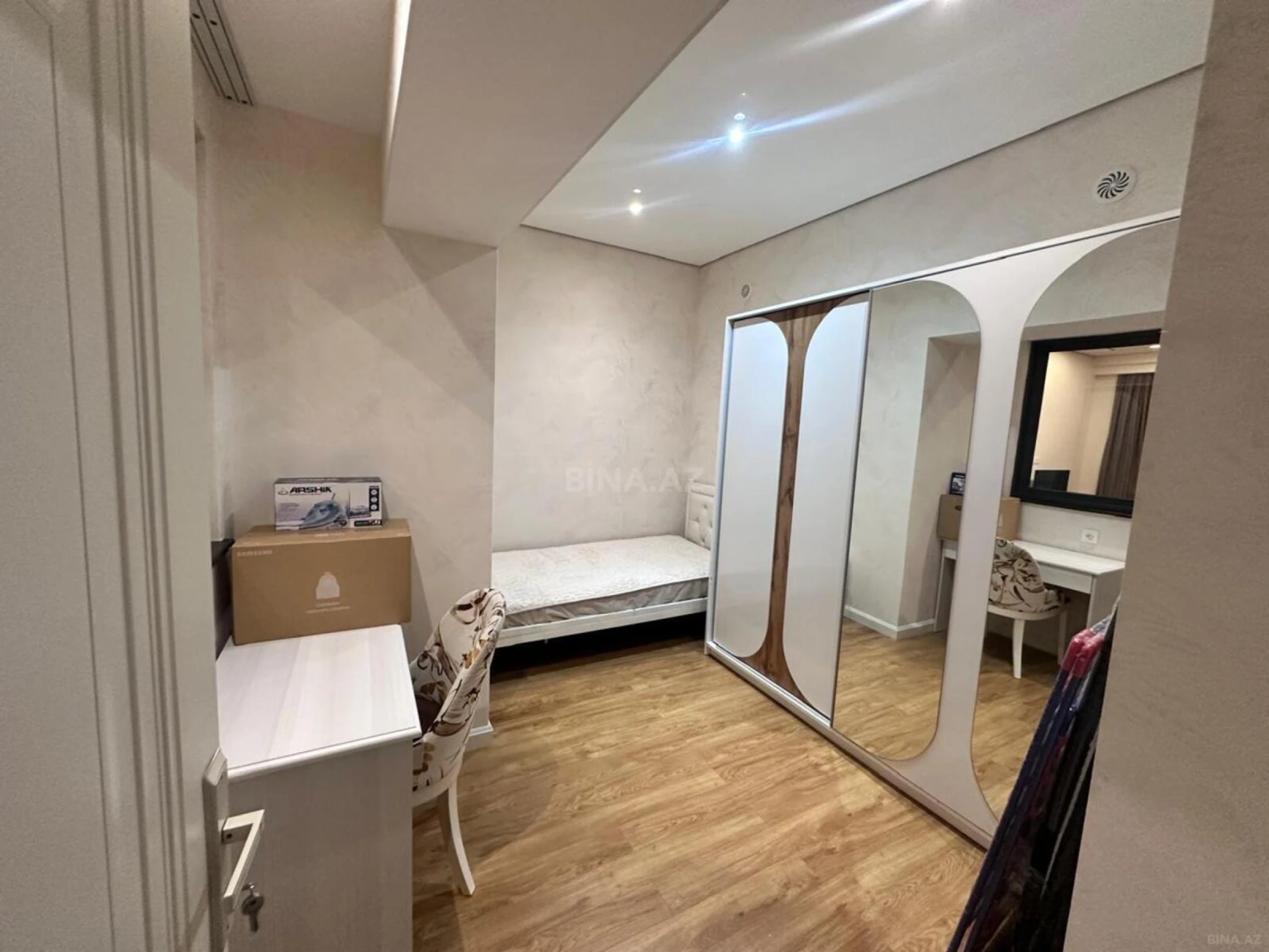 Kirayə verilir 3 otaqlı mənzil 92 m²