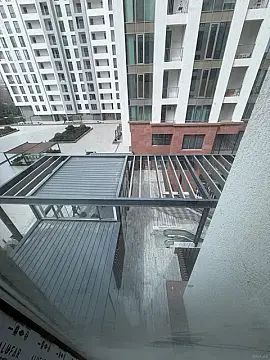 Satılır 4 otaqlı mənzil 230 m²