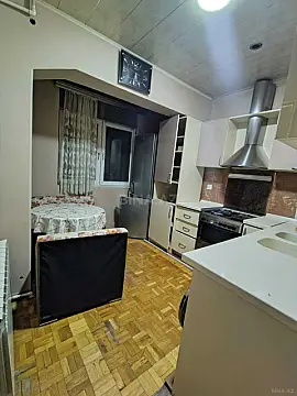 Satılır 4 otaqlı mənzil 100 m²