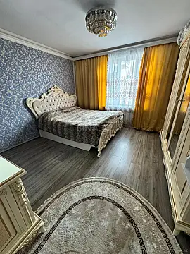 Satılır 2 otaqlı mənzil 61 m²