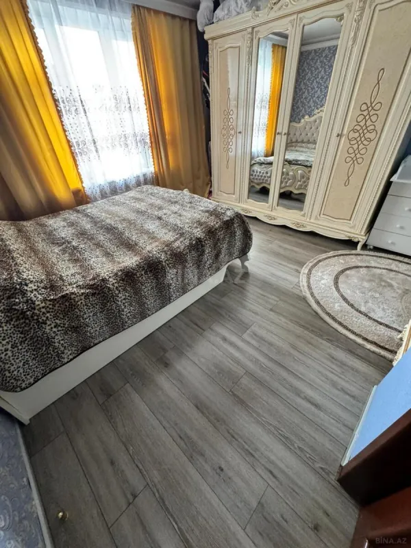 Satılır 2 otaqlı mənzil 61 m²