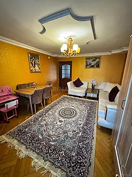 Satılır 2 otaqlı mənzil 61 m²