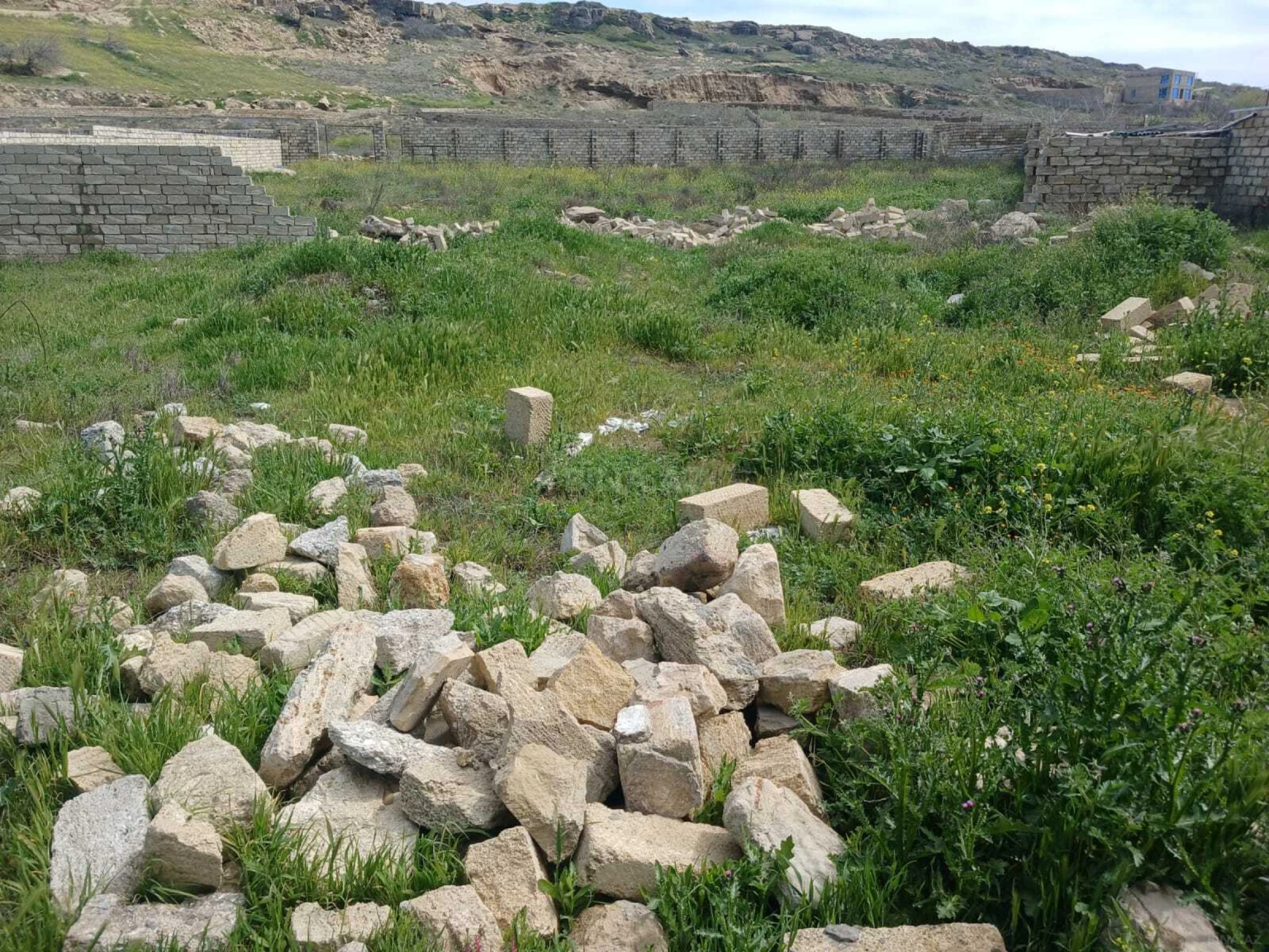 Satılır torpaq sahəsi 3 m²