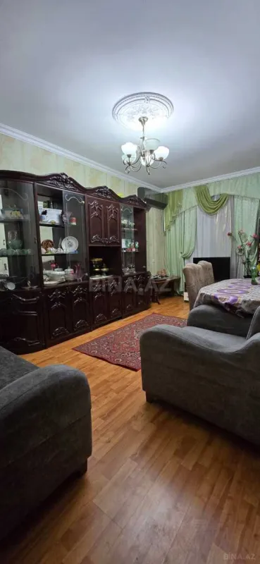 Satılır 2 otaqlı mənzil 70 m²