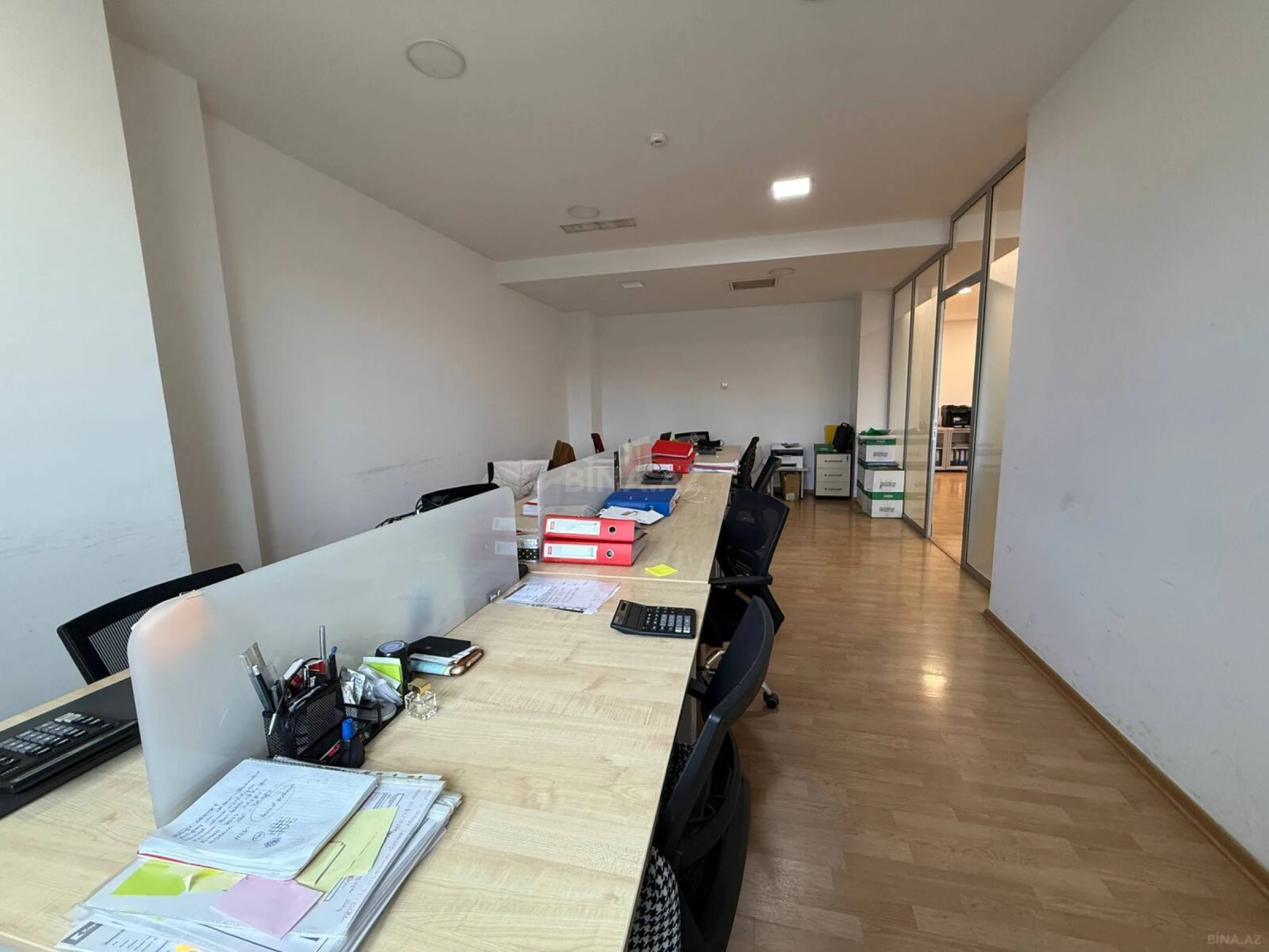 Kirayə verilir 3 otaqlı ofis 152 m²