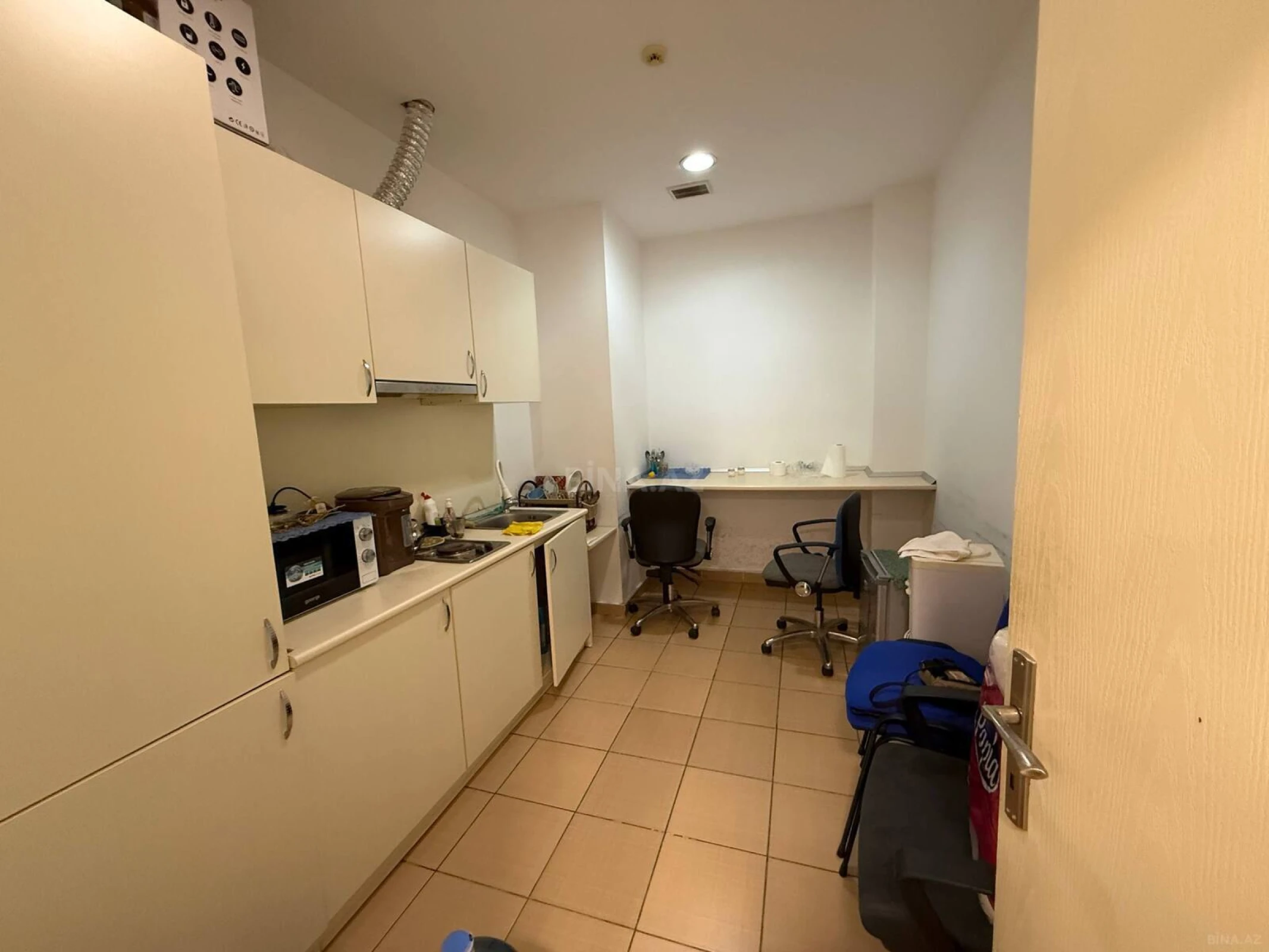 Kirayə verilir 3 otaqlı ofis 152 m²