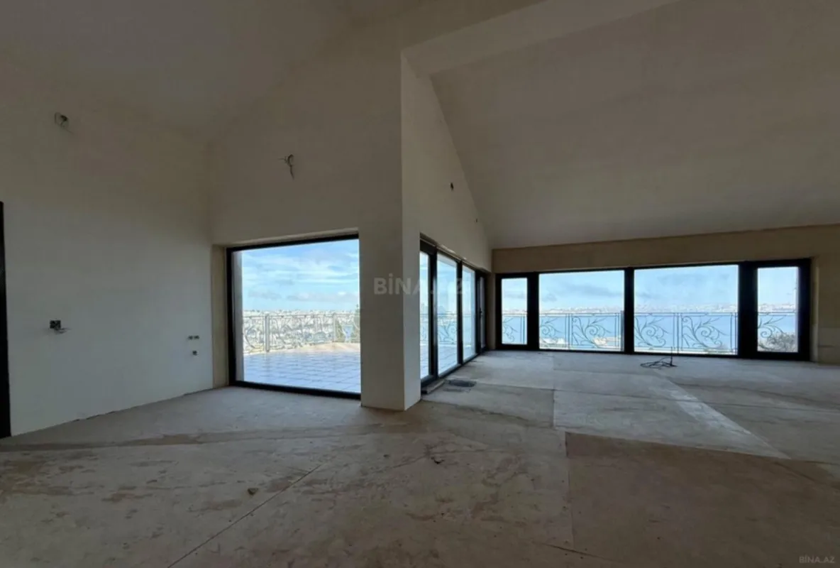 Satılır 9 otaqlı həyət evi 800 m²
