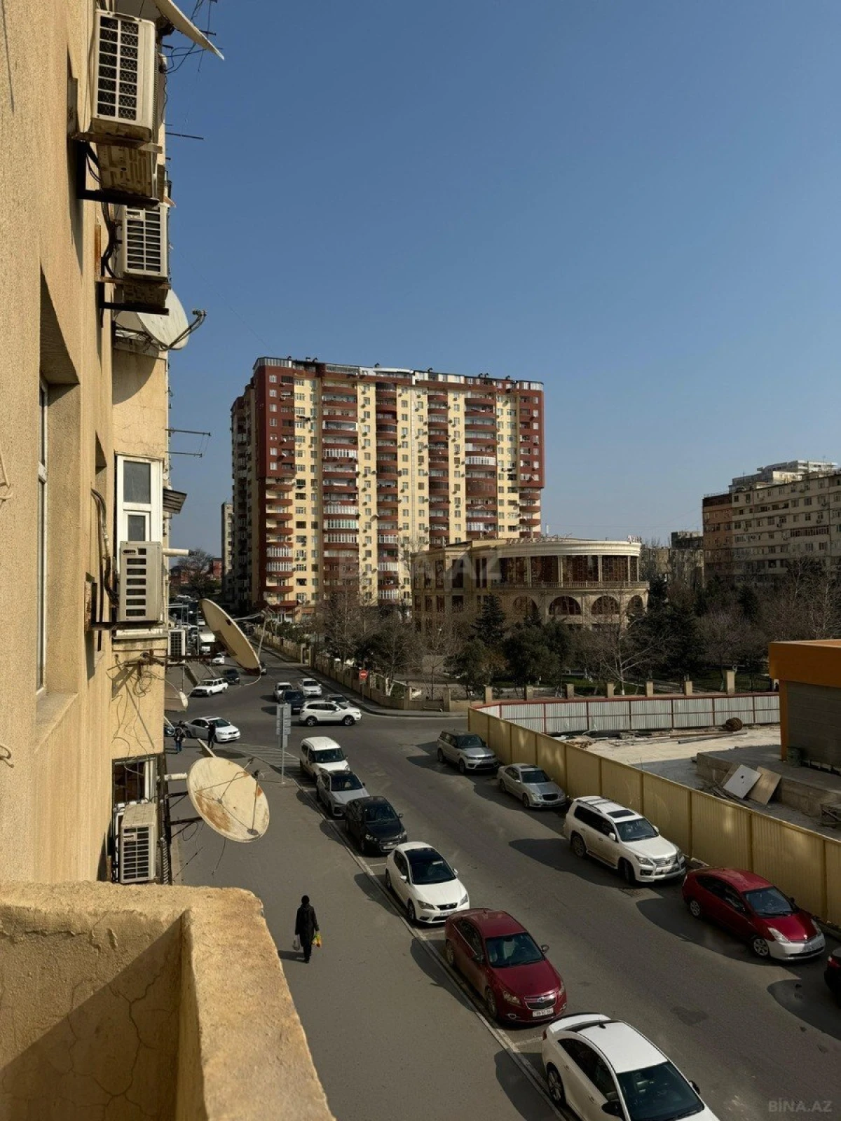 Kirayə verilir 3 otaqlı mənzil 100 m²