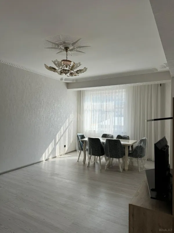 Kirayə verilir 3 otaqlı mənzil 100 m²