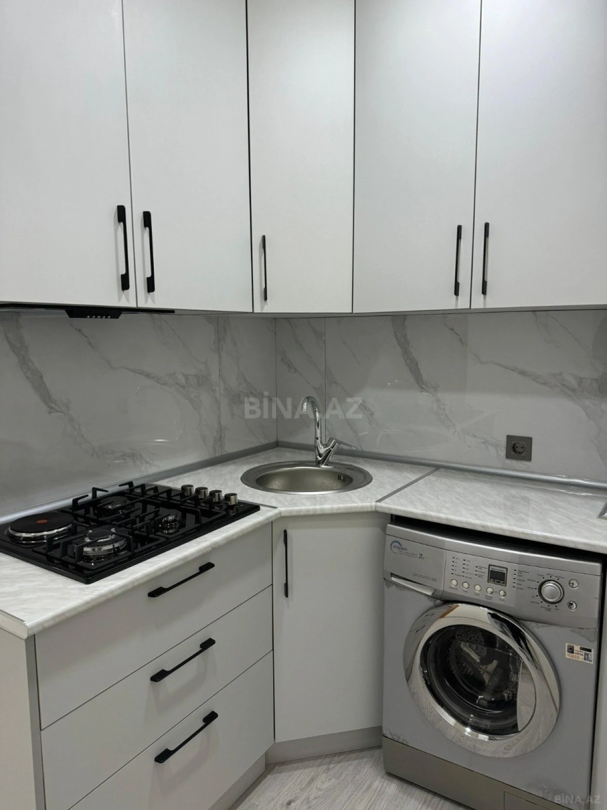 Kirayə verilir 3 otaqlı mənzil 100 m²