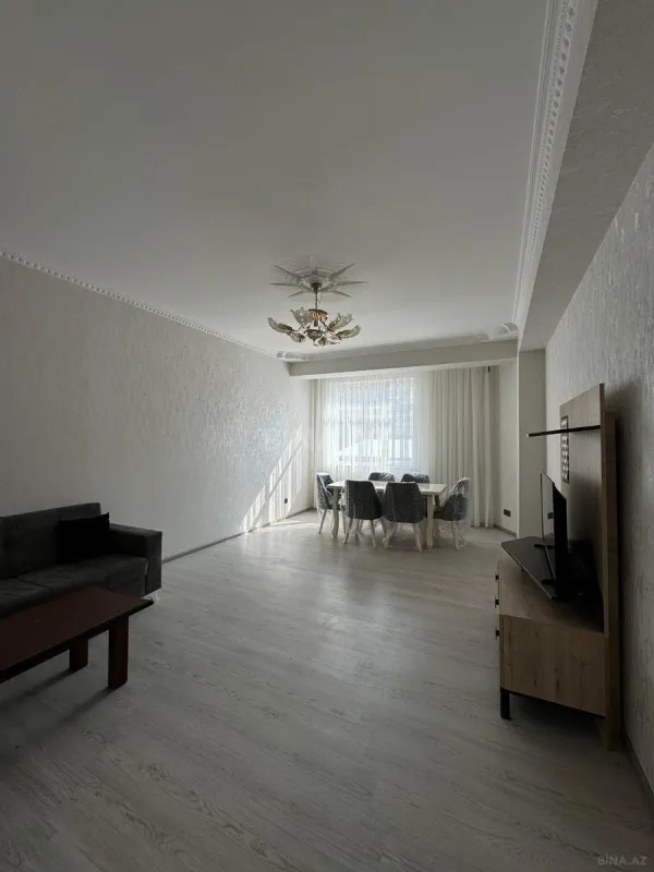 Kirayə verilir 3 otaqlı mənzil 100 m²