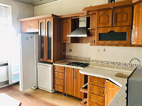 Kirayə verilir 3 otaqlı mənzil 100 m²