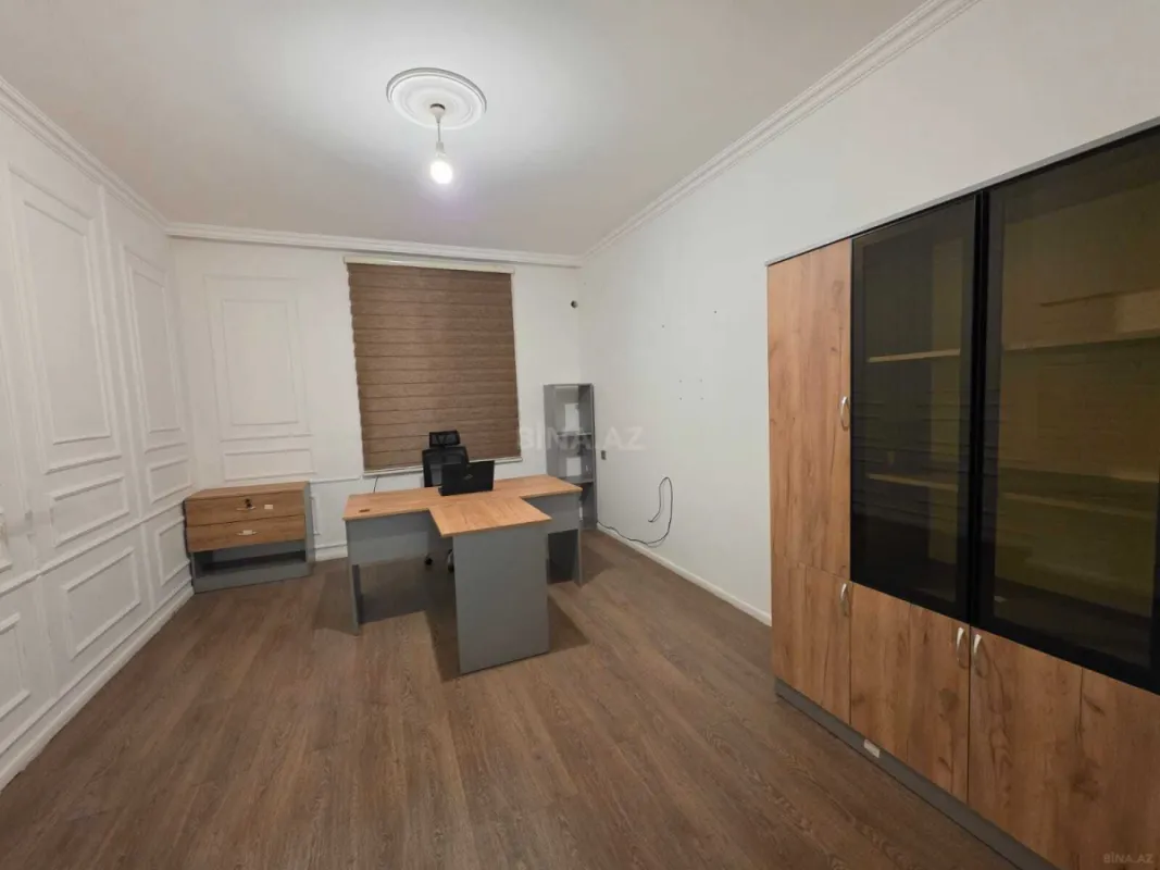 Kirayə verilir 3 otaqlı ofis 80 m²