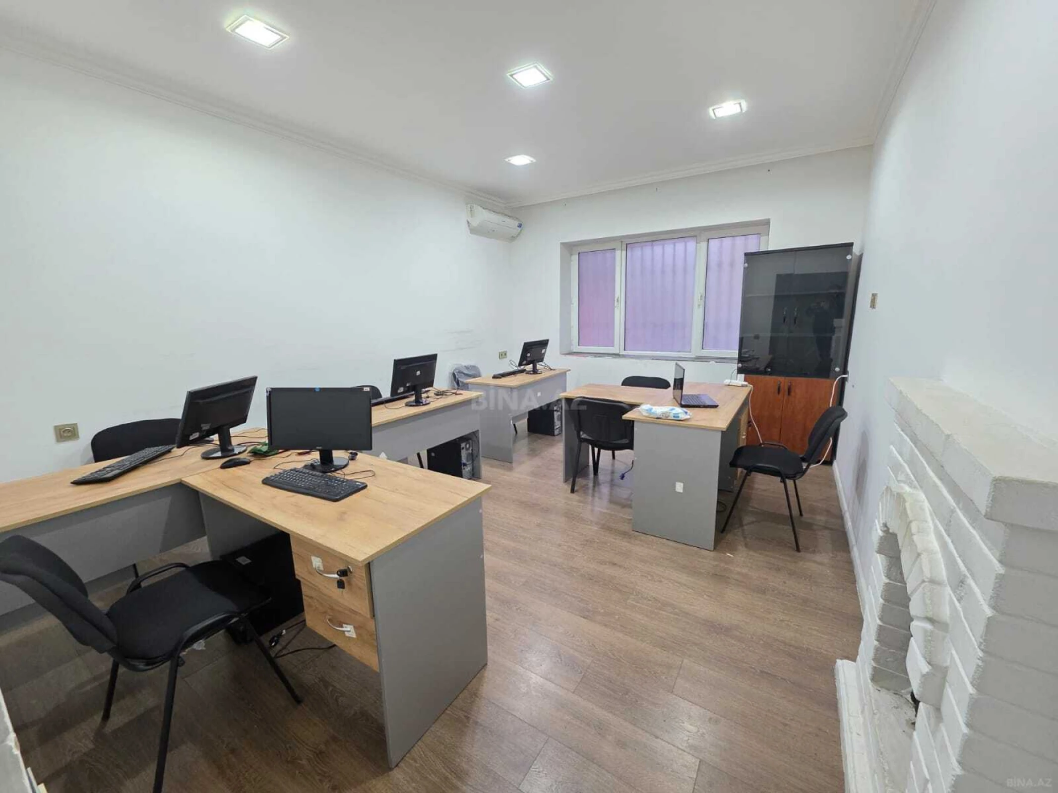Kirayə verilir 3 otaqlı ofis 80 m²