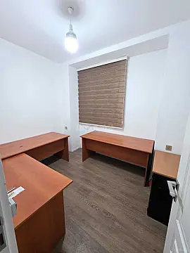Kirayə verilir 3 otaqlı ofis 80 m²
