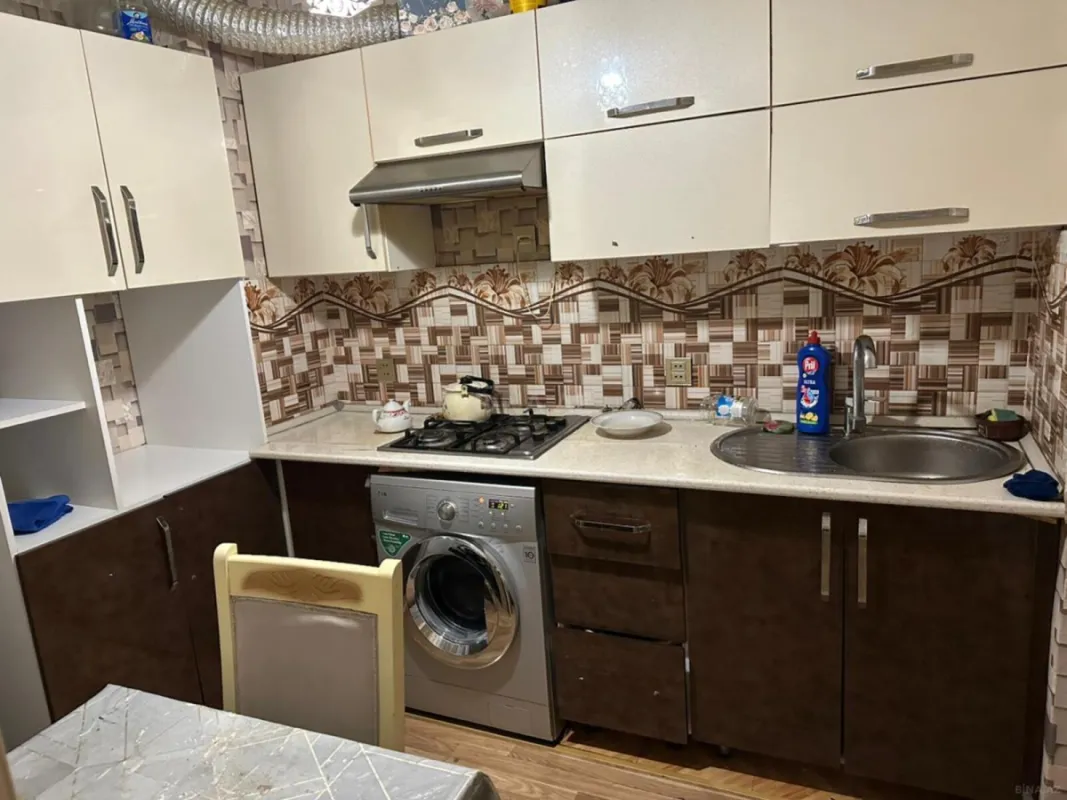 Kirayə verilir 2 otaqlı mənzil 60 m²