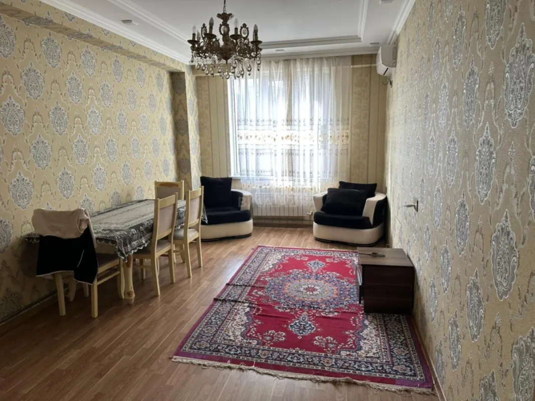Kirayə verilir 2 otaqlı mənzil 60 m²