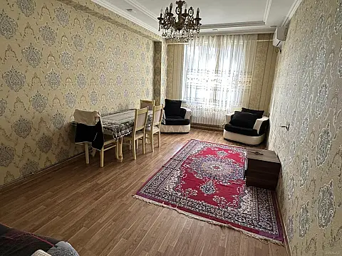 Kirayə verilir 2 otaqlı mənzil 60 m²