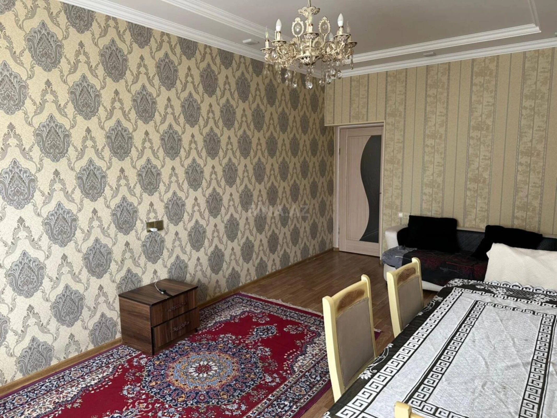 Kirayə verilir 2 otaqlı mənzil 60 m²