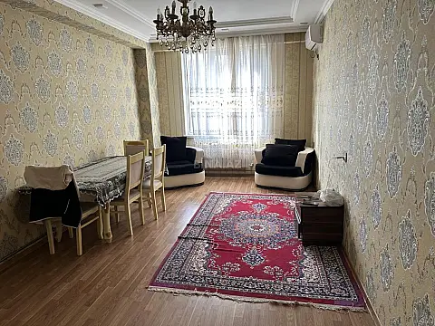 Kirayə verilir 2 otaqlı mənzil 60 m²