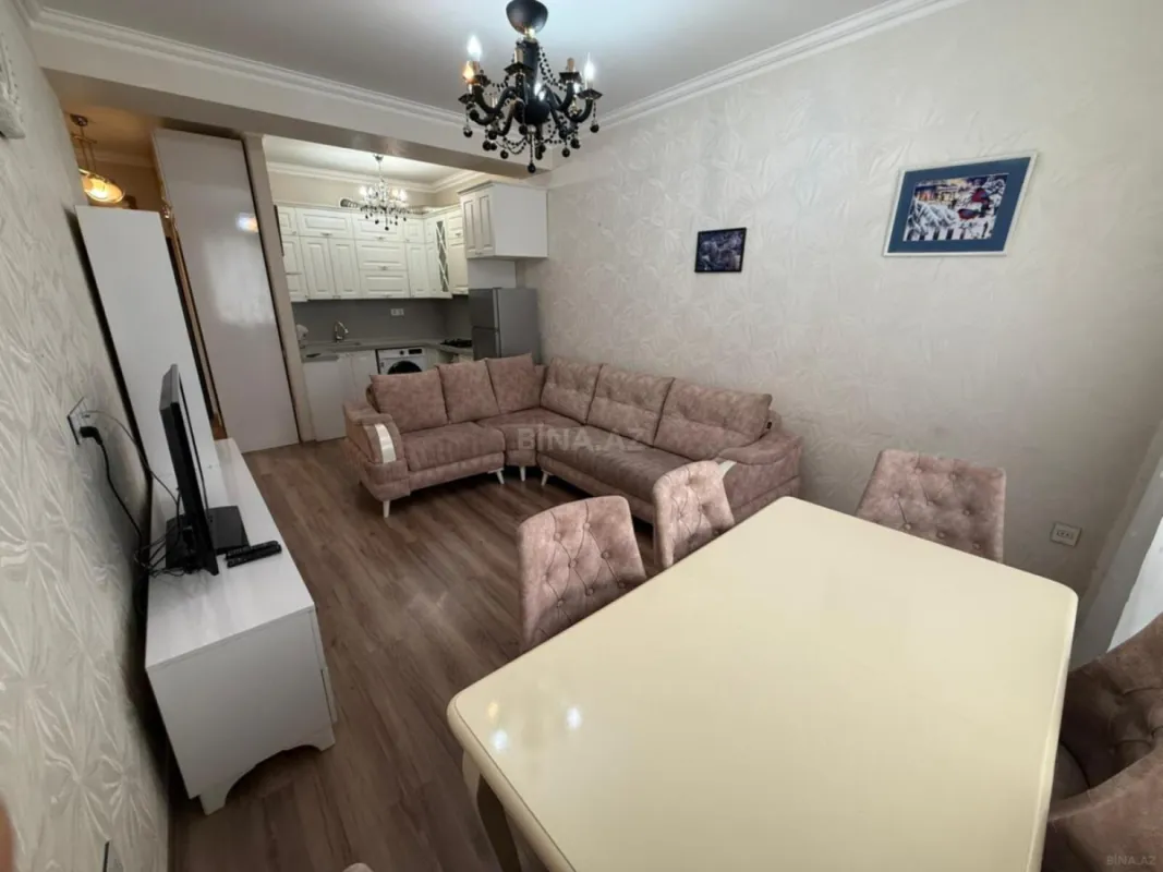 Kirayə verilir 2 otaqlı mənzil 60 m²