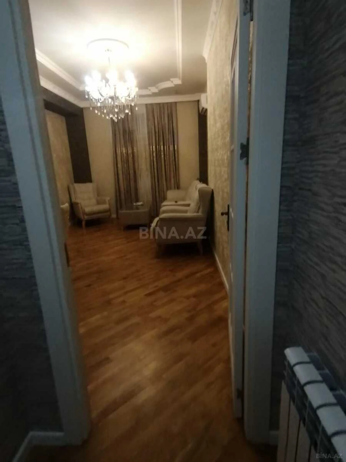 Kirayə verilir 2 otaqlı mənzil 70 m²