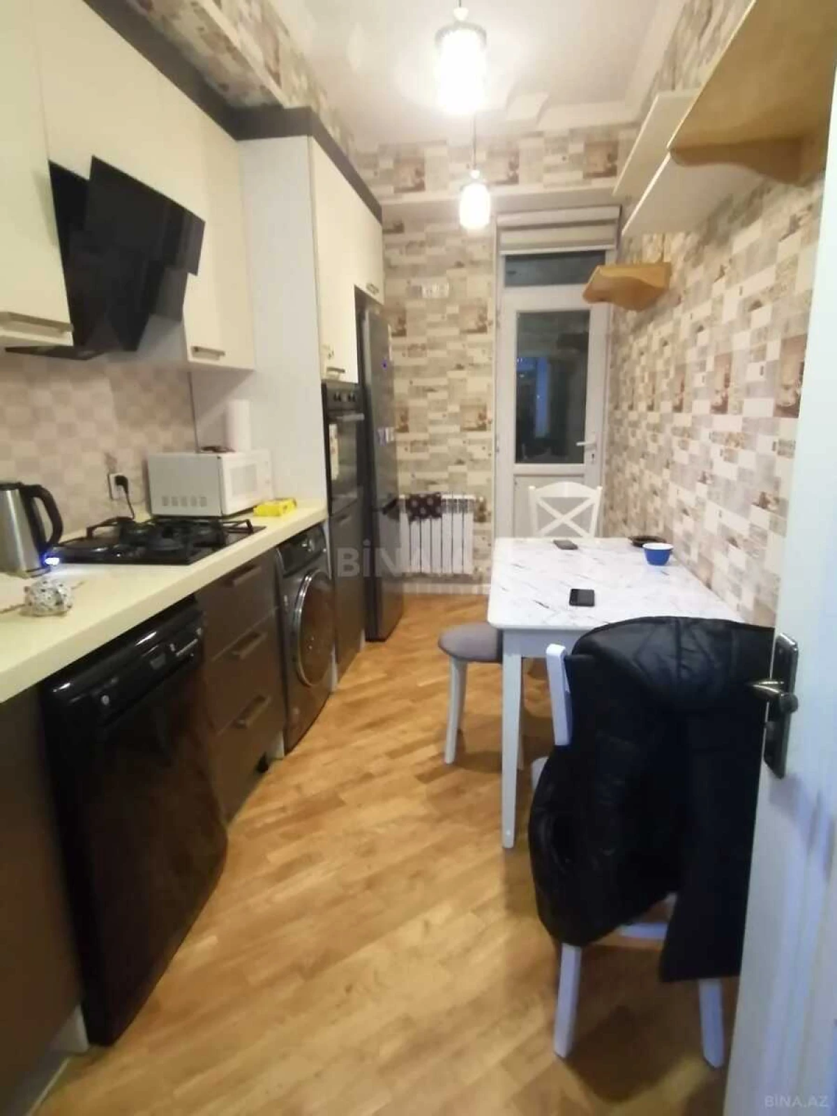 Kirayə verilir 2 otaqlı mənzil 70 m²