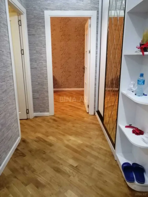 Kirayə verilir 2 otaqlı mənzil 70 m²