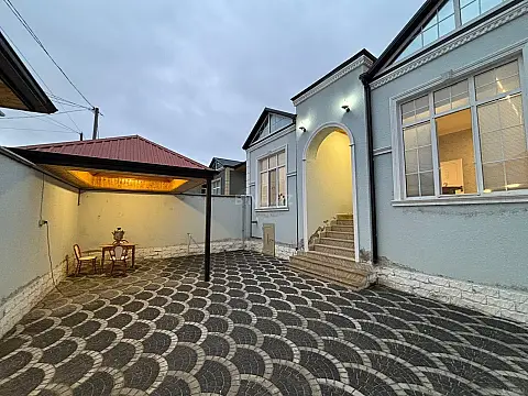Satılır 4 otaqlı həyət evi 100 m²