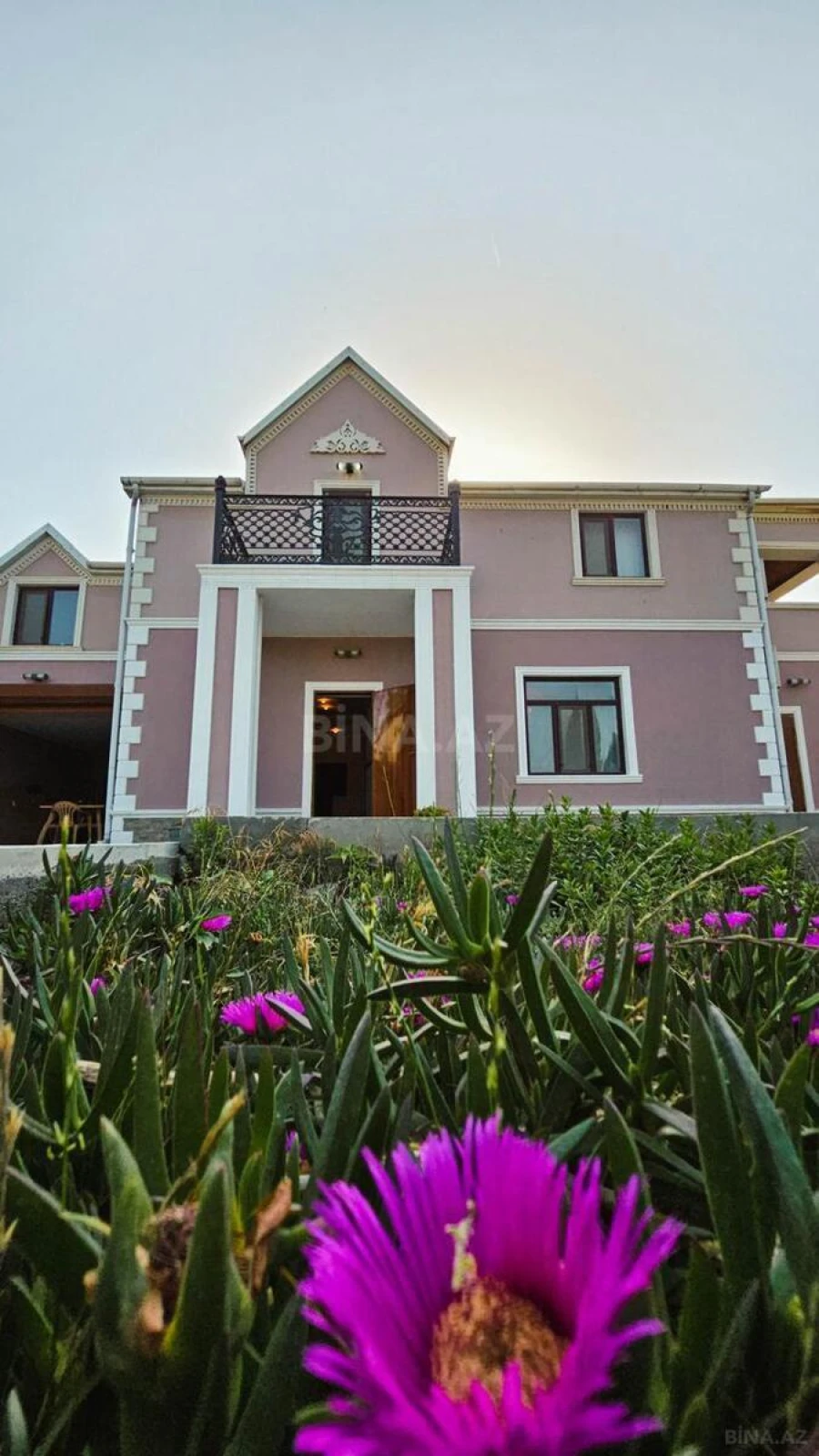 Satılır 7 otaqlı həyət evi 218 m²