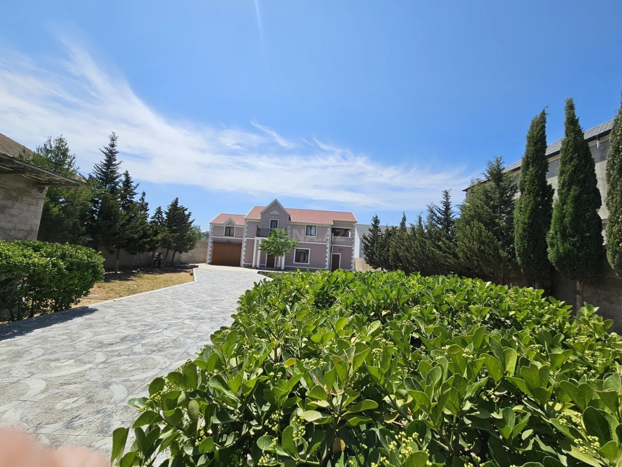 Satılır 7 otaqlı həyət evi 218 m²