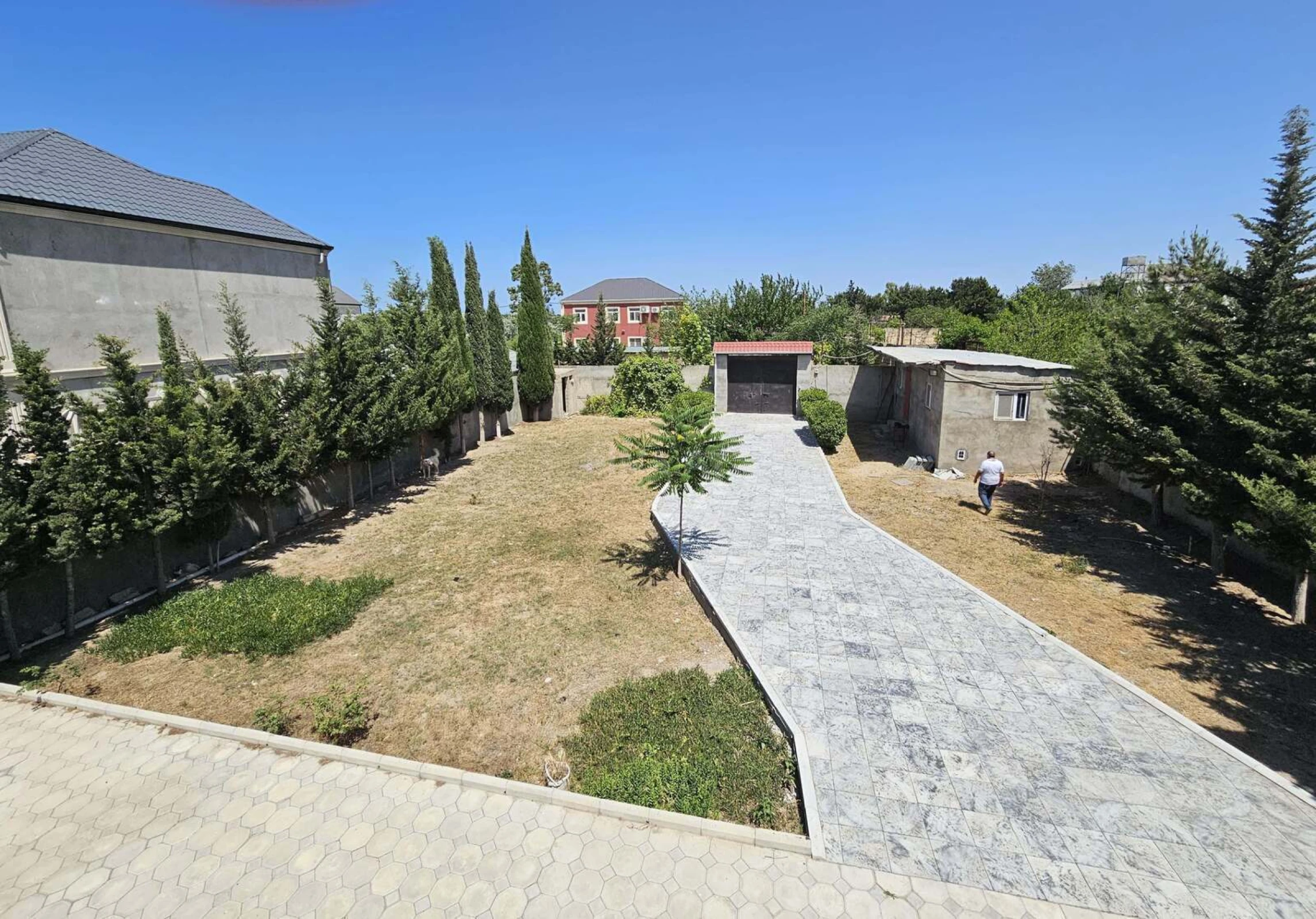 Satılır 7 otaqlı həyət evi 218 m²
