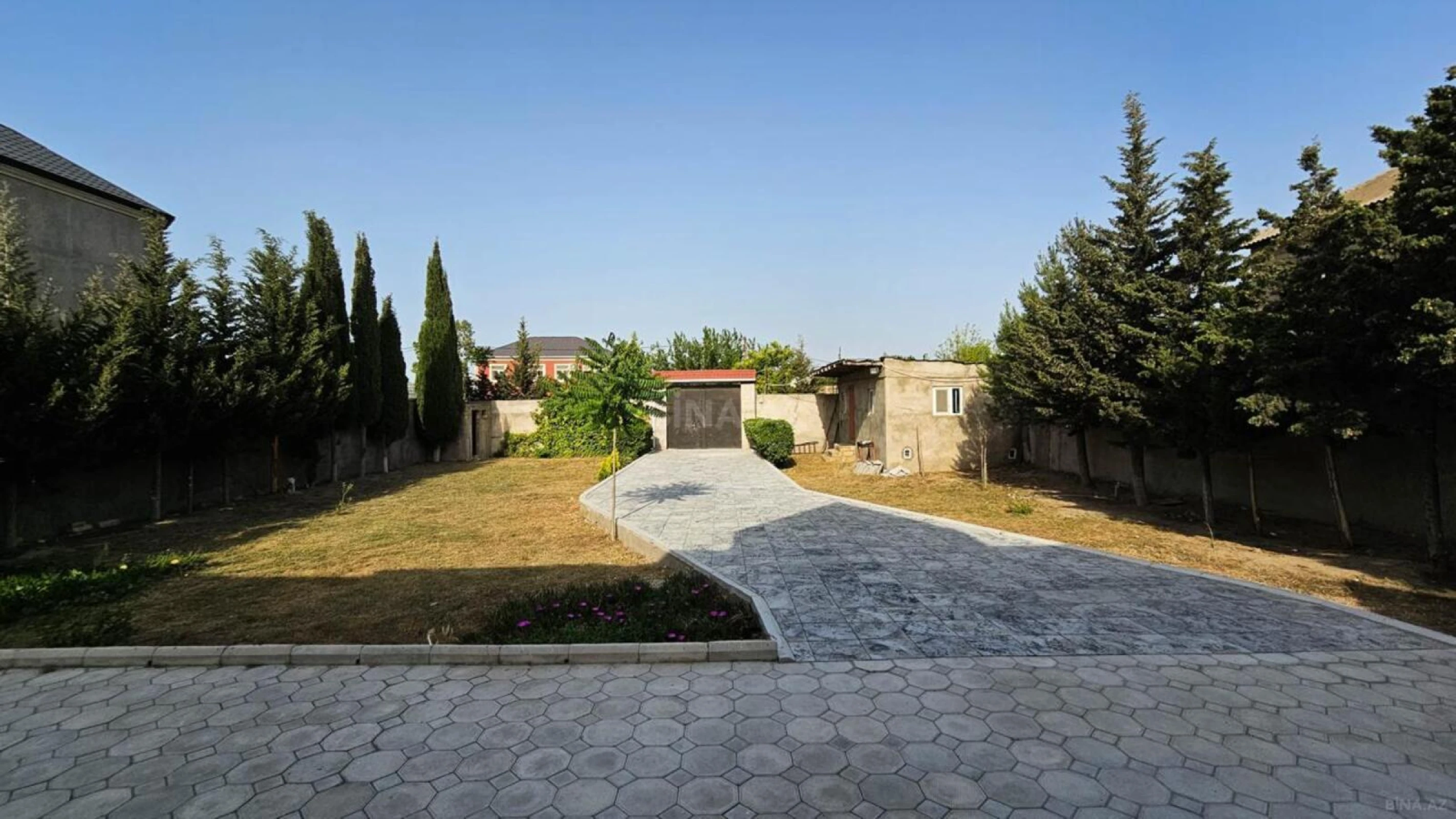 Satılır 7 otaqlı həyət evi 218 m²