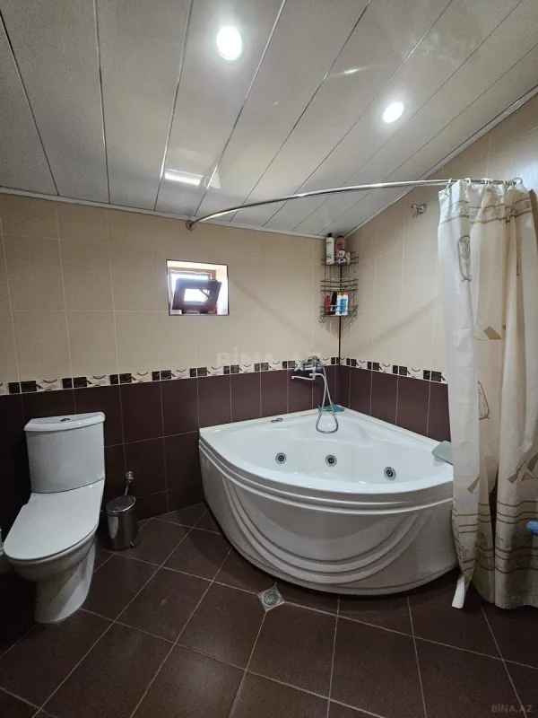 Satılır 7 otaqlı həyət evi 218 m²