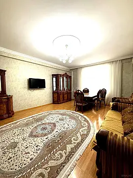 Satılır 3 otaqlı mənzil 134 m² — Bakı, Həzi Aslanov qəs. 3 otaq 134.00 m²