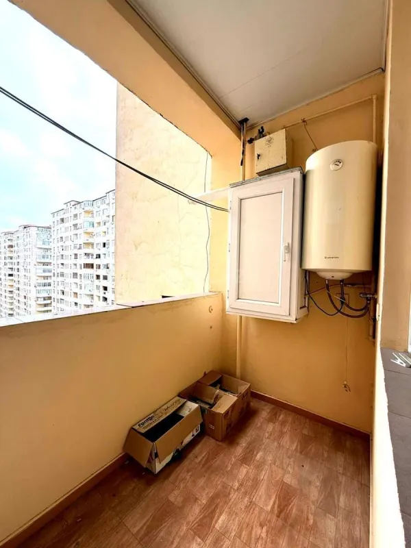 Satılır 3 otaqlı mənzil 134 m²