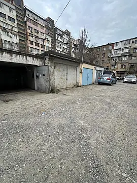 Kirayə verilir qaraj 20 m²