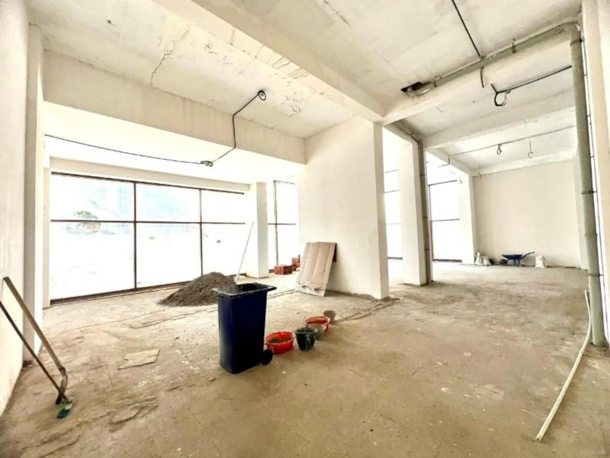 Kirayə verilir obyekt 400 m²